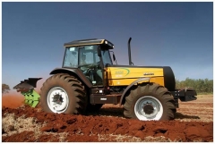 Biodiesel produzido a partir de óleo residual é usado em tratores e máquinas agrícolas de Ribeirão Preto(foto: Biodiesel Brasil) imagem